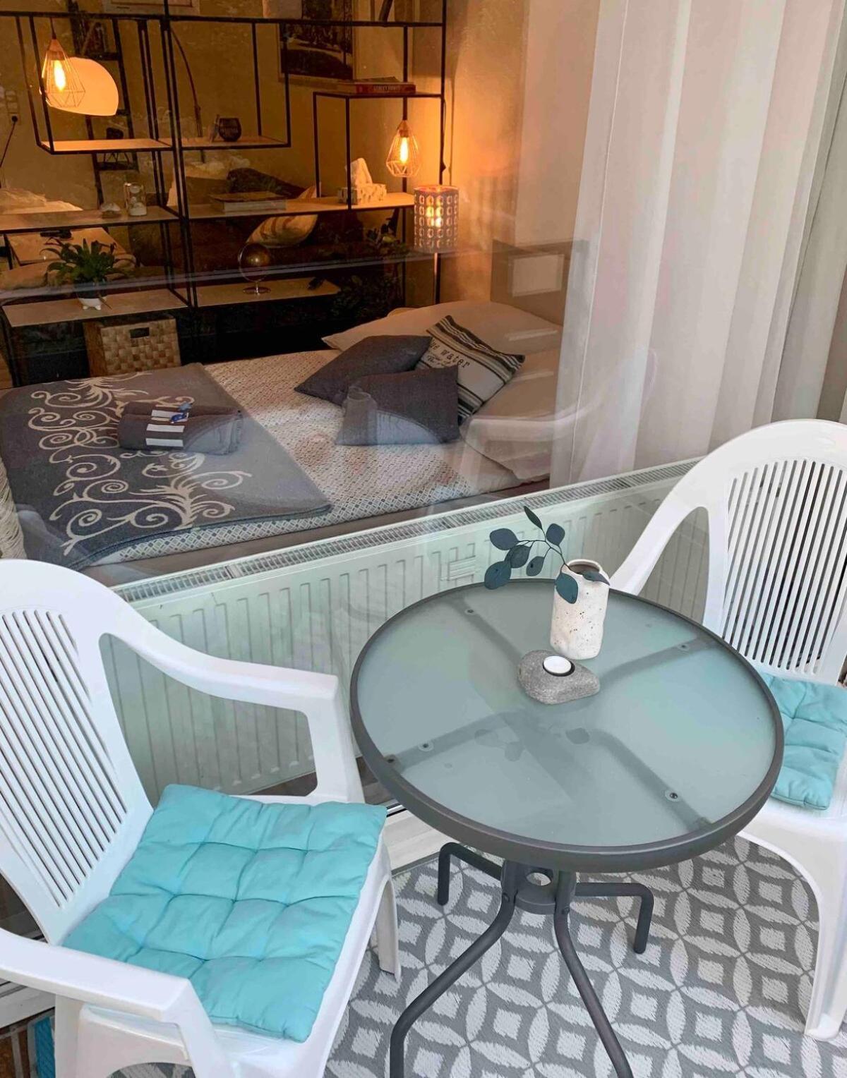'Das Kleine Feine' - Ruhige, Helle Ferienwohnung Mit Parkplatz Und Balkon プフォルツハイム エクステリア 写真